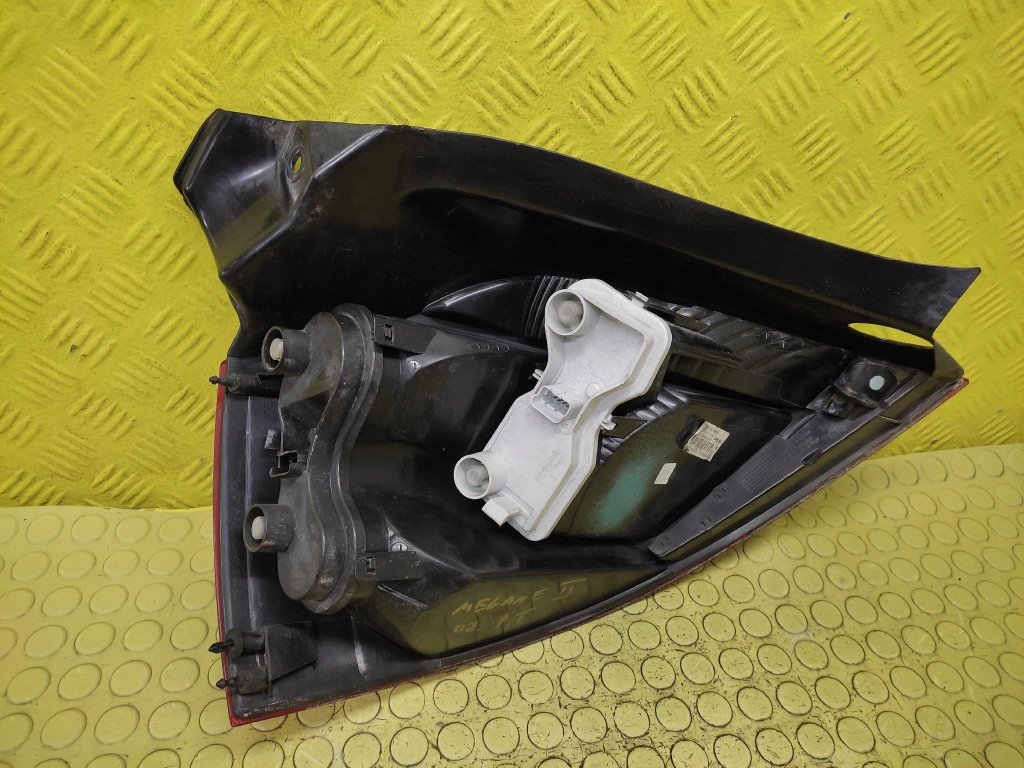 фото №4, Renault megane ii лампа правый задняя 89398081