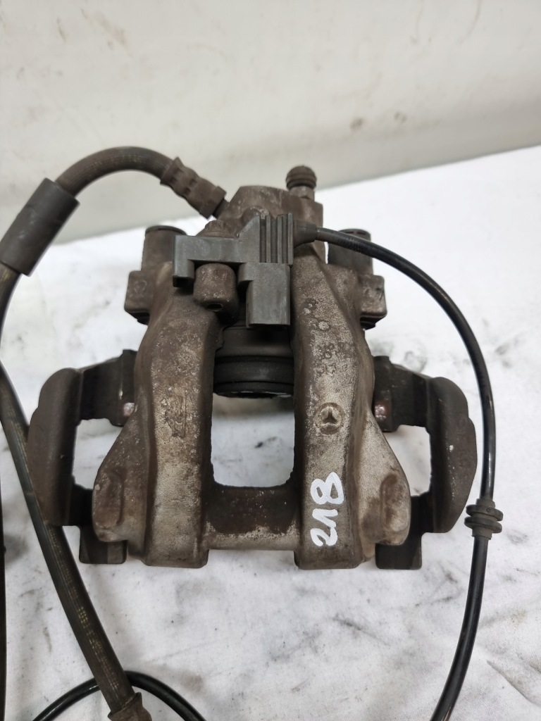 фото №4, Mercedes w218 супорти гальмівні задня комплект