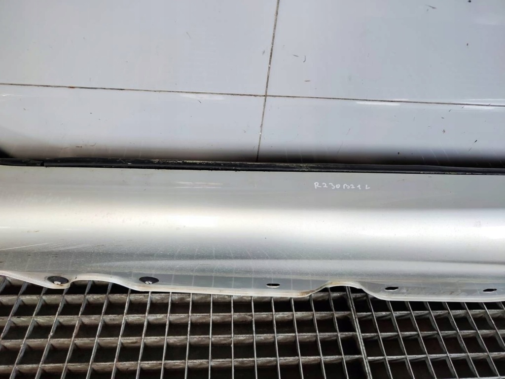 Накладка поріг ліва nakadka порога  mercedes sl r230 w230 c744 744 Оригінал