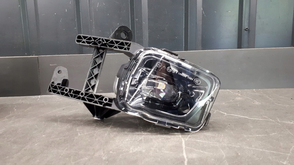 фото №1, Противотуманная фара правый mercedes actros mp4 a906