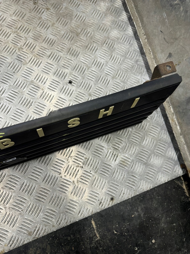 фото №9, Решётка радиатора решётка радиатора mitsubishi pajero i 1 82-91r.