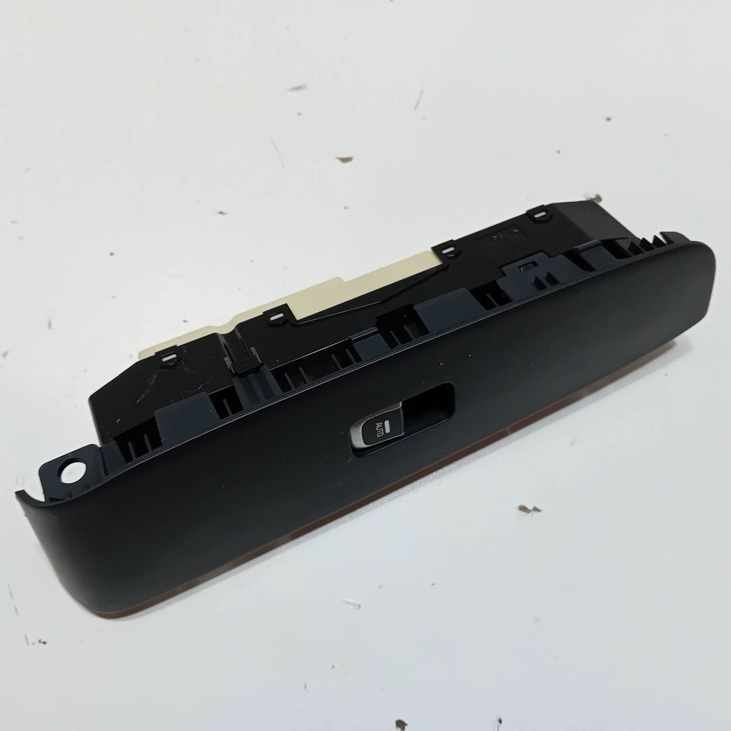 фото №6, Kia sorento iii панель переключатель стекло правый przó