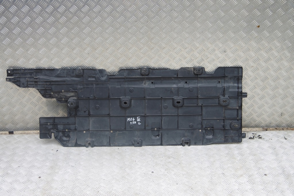 фото №1, Защита подвеска renault megane iv 748152998r