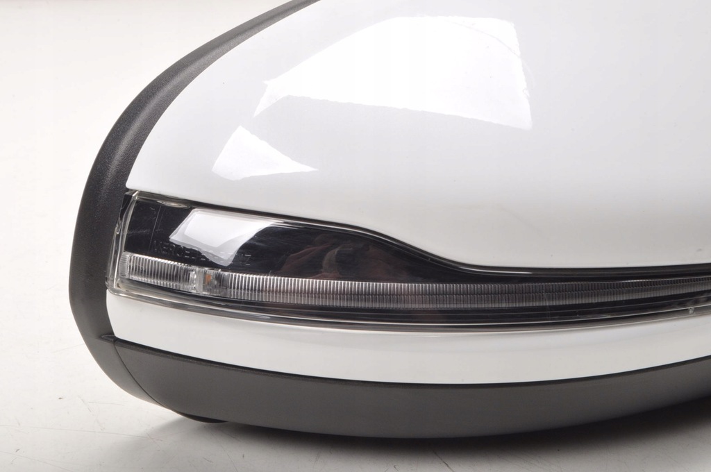 фото №10, Mercedes eqb x243 зеркало правое электрический a0998108400 8 pin+3