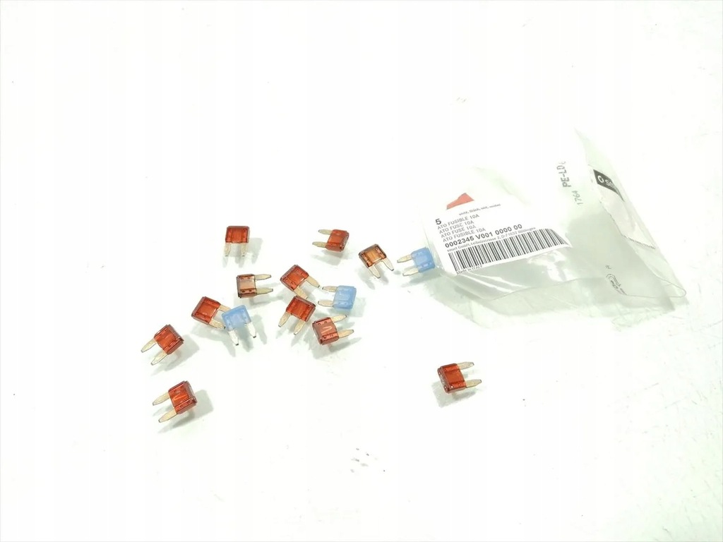 фото №1, 2004 smart fortwo 0.7 бензин 55kw 75hp 04-07 coupe ato fuse 10a 0002345v001