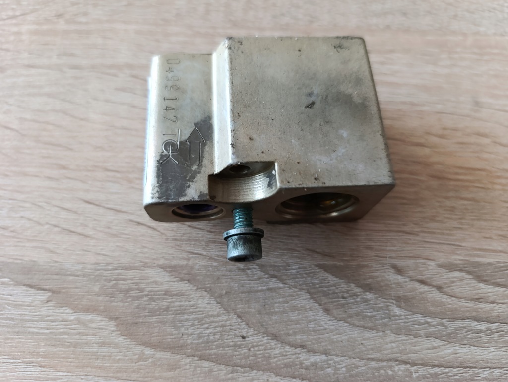 фото №10, Клапан расширительный кондиционера audi a3 8l 1j1820103a 6n0820679a оригинал