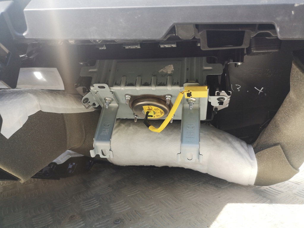 фото №8, Mazda cx5 консоль приборная панель подушка безопасности подушки безопасности ремни