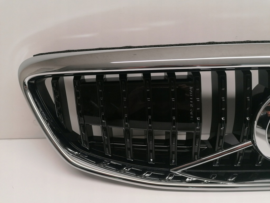 фото №2, Volvo v40 lift cross country решётка радиатора решётка радиатора радар nowa оригинал 16-19