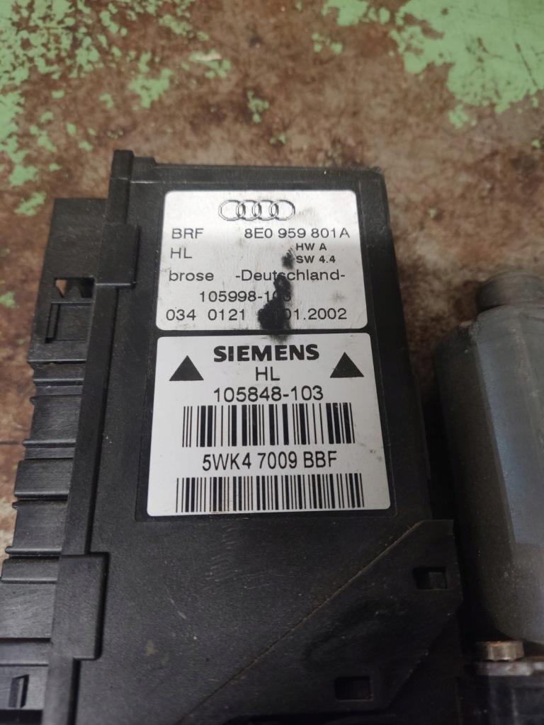 фото №3, Моторчик левый перед audi a4b6