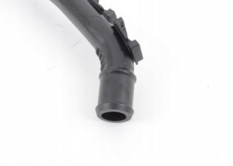 фото №8, Audi a1 оригинальная пластиковая труба жидкость охлаждающий двигателя