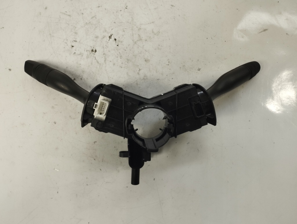 Opel astra k 5 v перемикач підрульовий  13472245 Зі Шроту