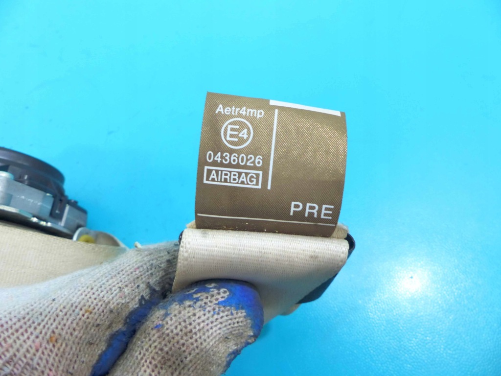 Купити Ремінь правий перед lexus ls iv ls600h європа