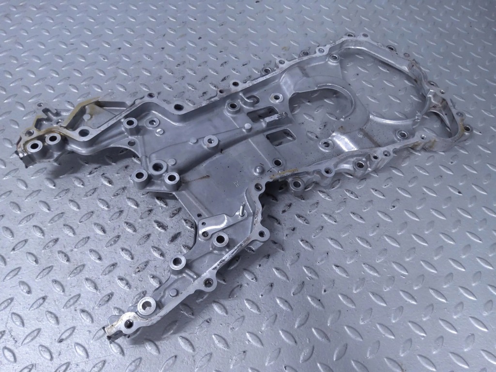 Часть двигателя toyota yaris xp210 1131015010 в Украине