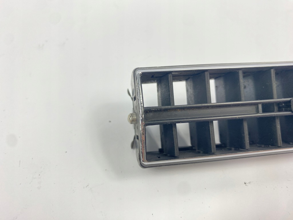 фото №13, Средняя решётка обдув панель приборная консоль mercedes w126 1268310330