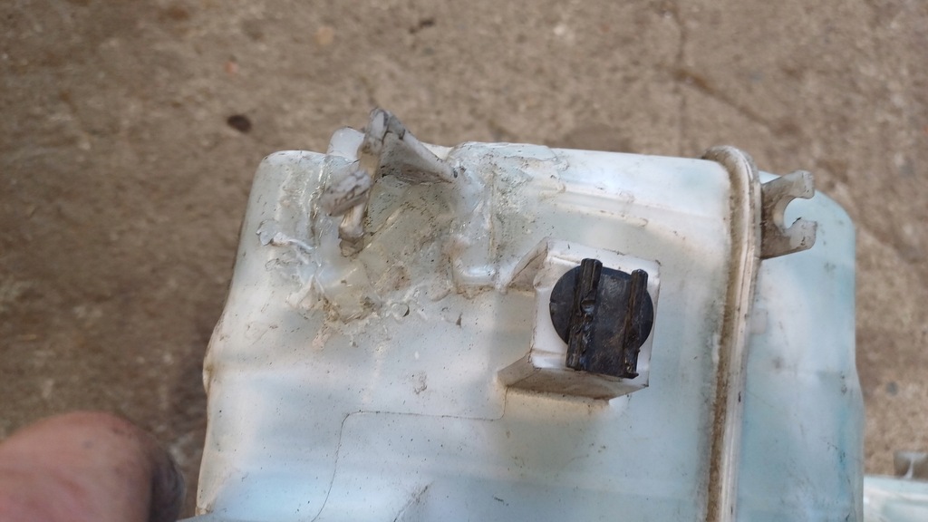 фото №5, Mazda 3 09-13 bl бачок омивача bbm467480