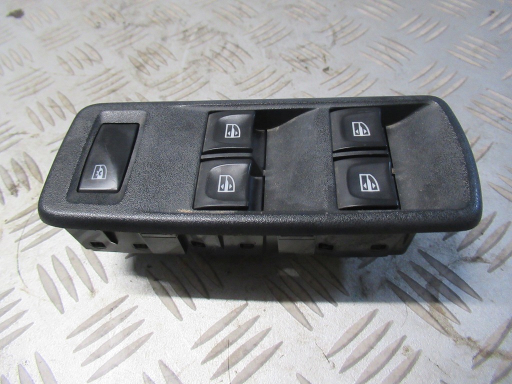 фото №1, Dacia lodgy dokker lift 2017 r. 1.2 перемикач вікон