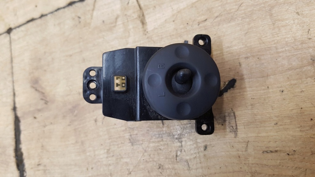 фото №1, Панель регулювання дзеркал kia carens iii