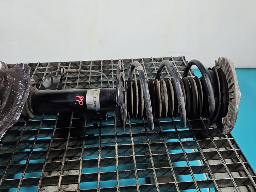 Купить Амортизатор перед правый передний bmw f30