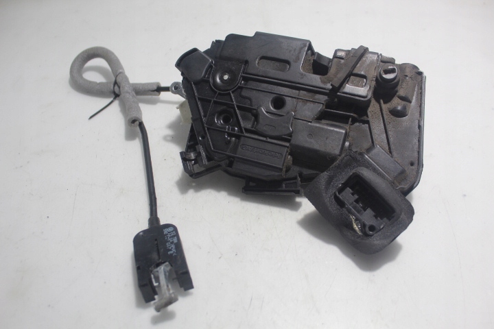фото №2, Замок левый задняя дверь skoda rapid ii