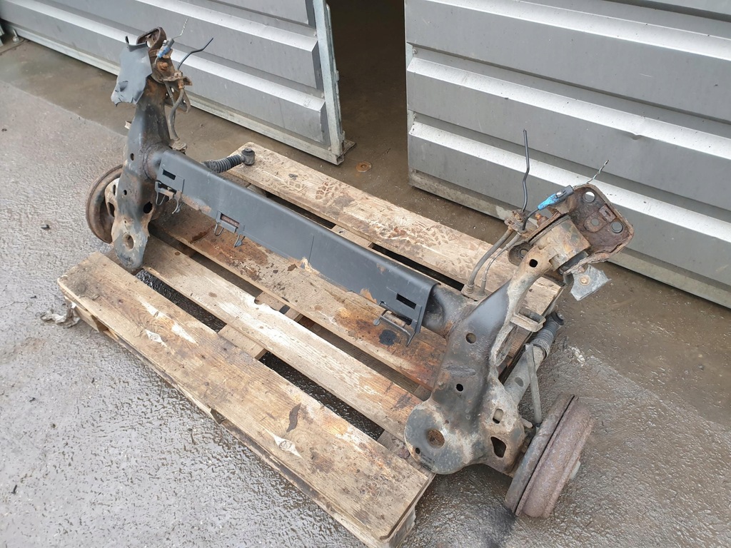 фото №7, Балка задняя oś peugeot 207