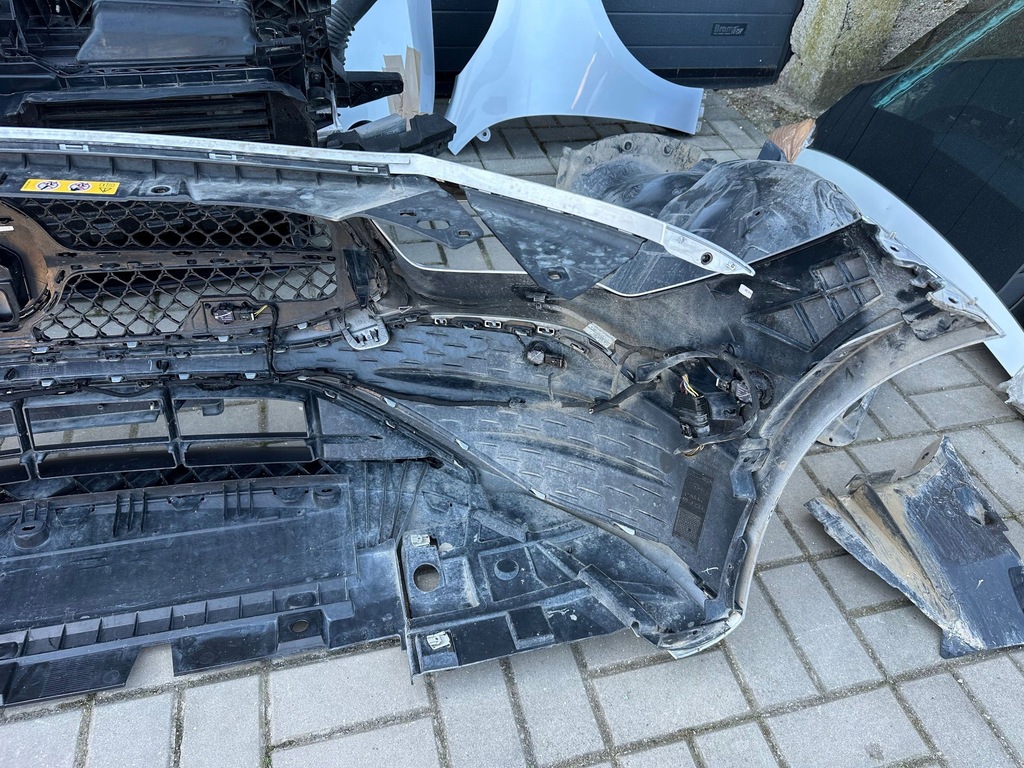 фото №16, Mercedes cla w118 kompletny перед amg lift