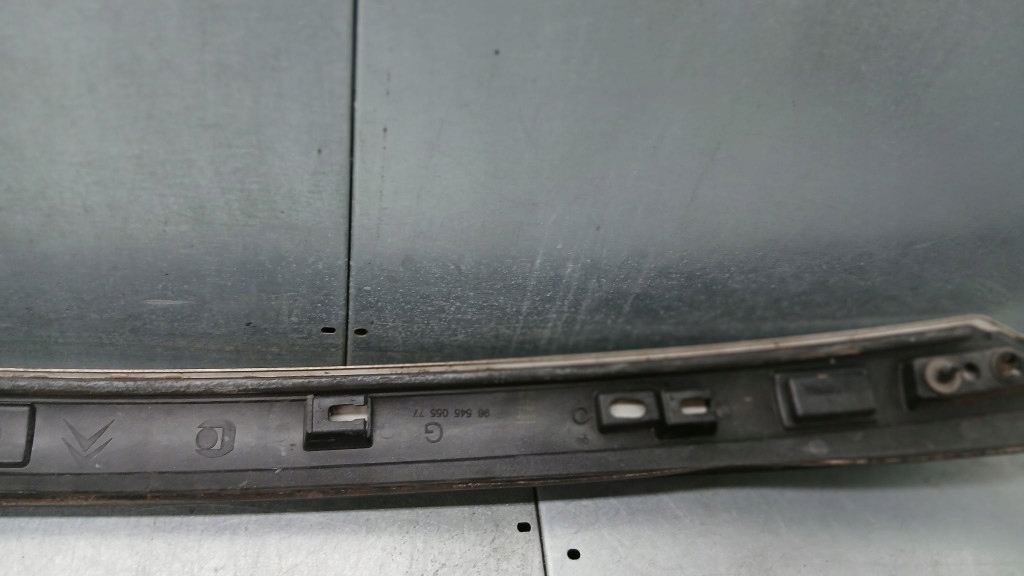 фото №7, Молдинг стекло левая перед citroen c4 picasso i 2.0hdi 07r 9654505577