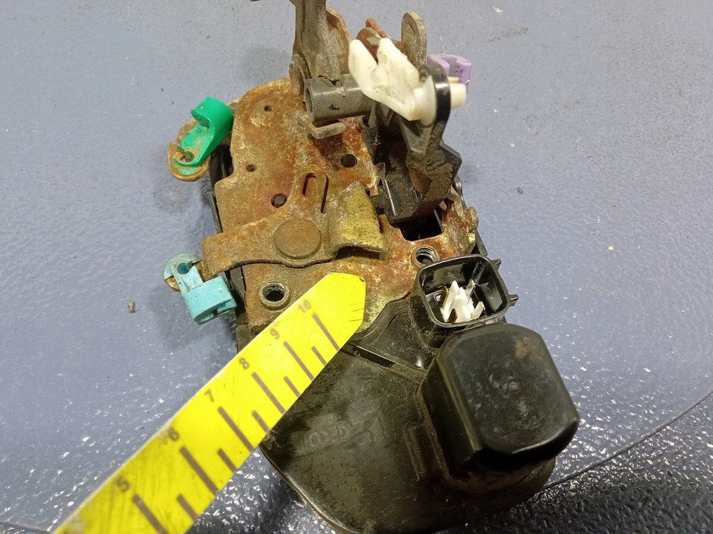 фото №6, Voyager iv caravan замок дверь перед левый 4 pin