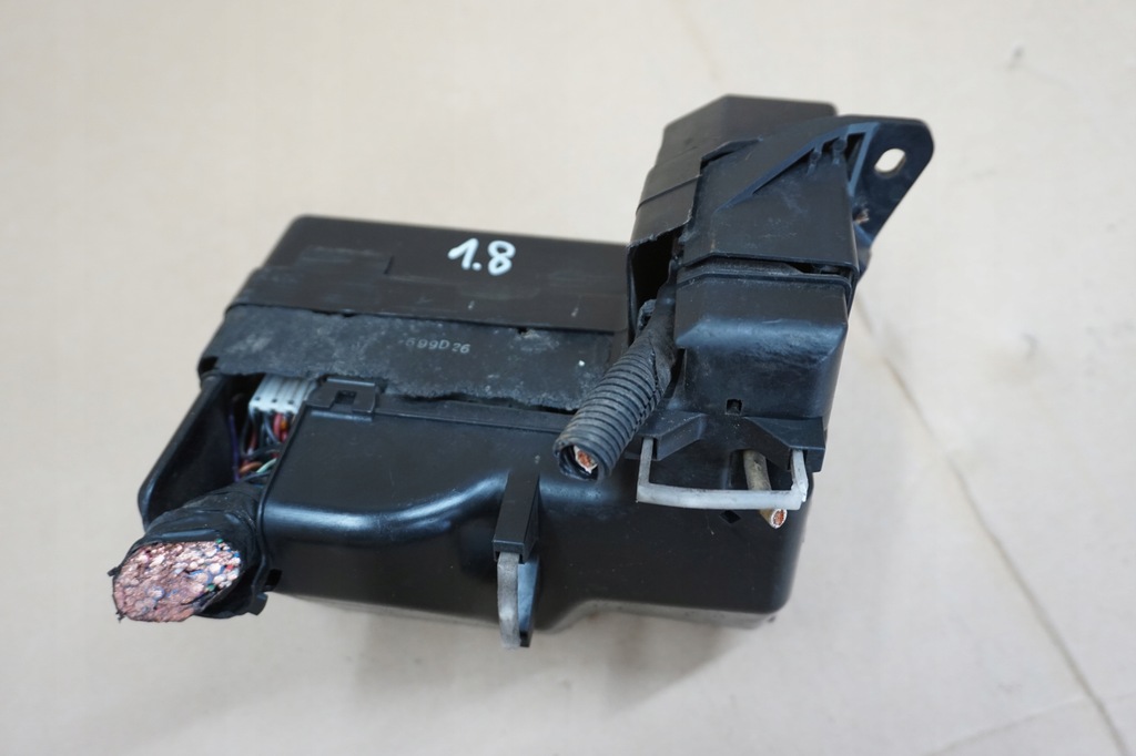 фото №10, Pajero pinin коробка предохранителей 1,8 gdi