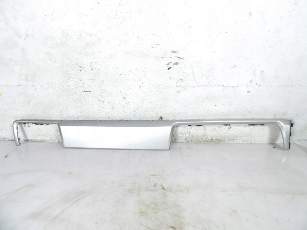 Купить Skoda rapid молдинг декоративная  консоли 5jb 858 134 a