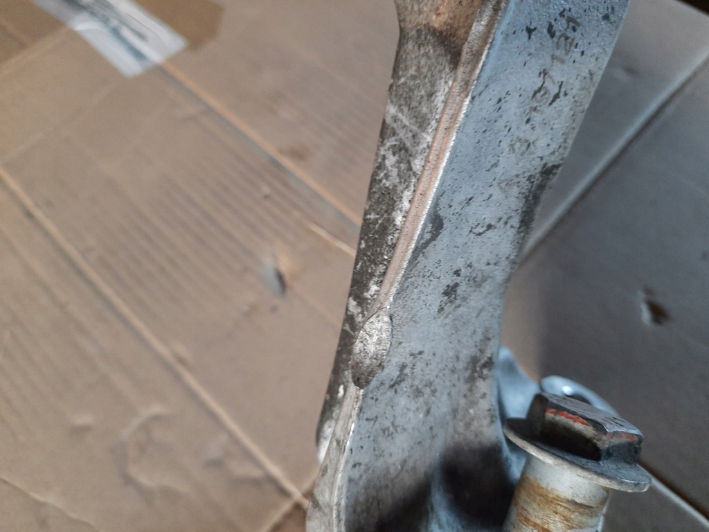 фото №7, Clio v 1.5bdci кронштейн кронштейн правое подрамник подрамник