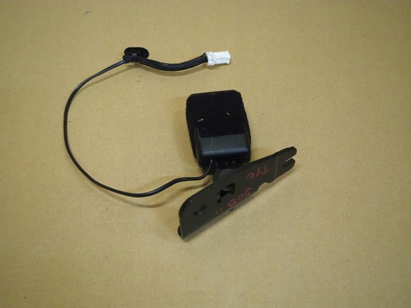 фото №1, Клипса ремней задняя одинарная peugeot 508 ii