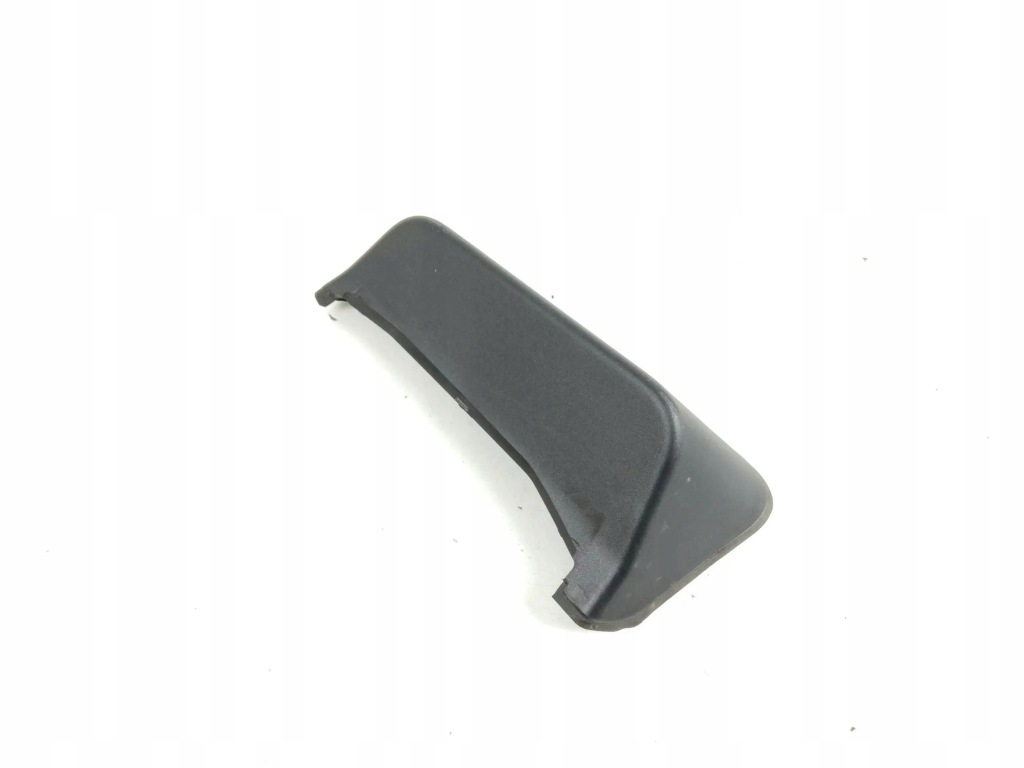 Купить 2023 tesla model s другая часть салона 166077400a