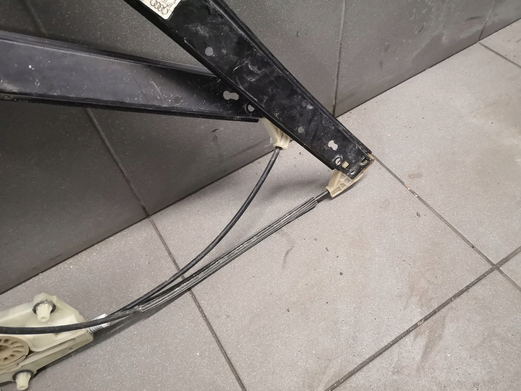 фото №7, Механізм скло правий перед audi a6 c6 4f0837462c