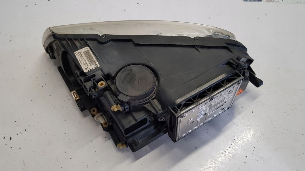 фото №11, Лампа ксенон права перед vw touareg