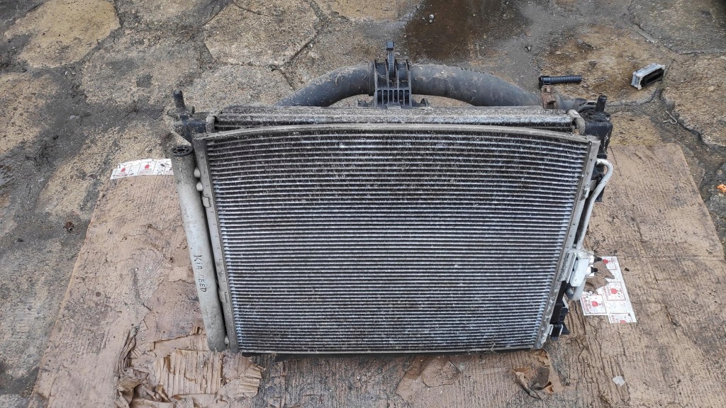 Радіатор води вентилятори 1.7cdti opel astra j Оригінал