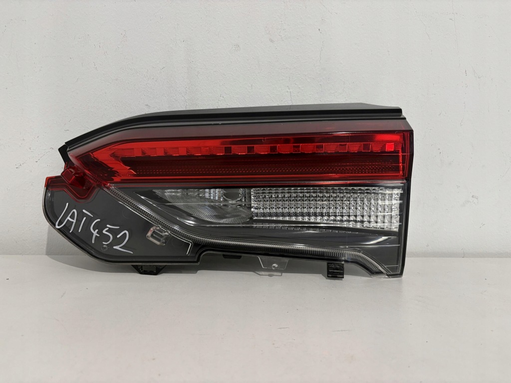 фото №1, Toyota rav4 v 18- лампа правый задняя w крышка 81580-42080