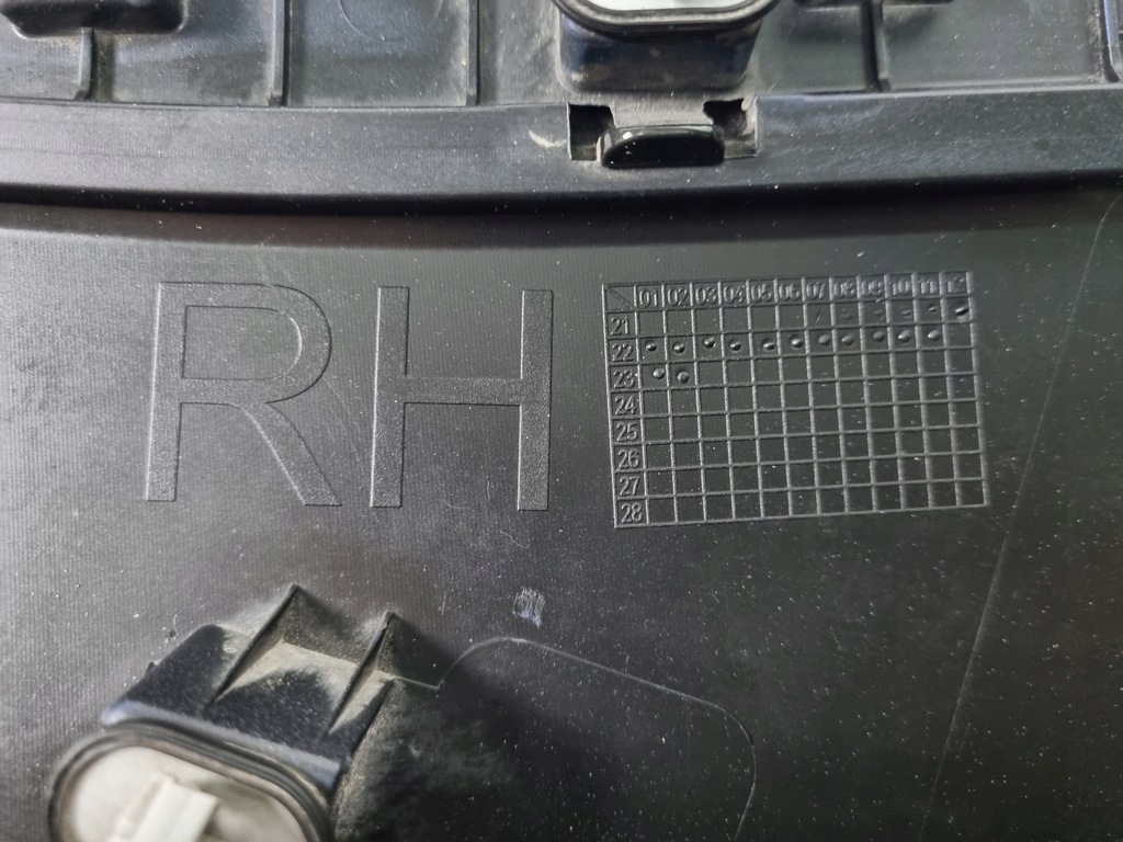 фото №9, Kia ev6 gt молдинг правая накладка дверь задняя правый задняя правая 87734-cvda0