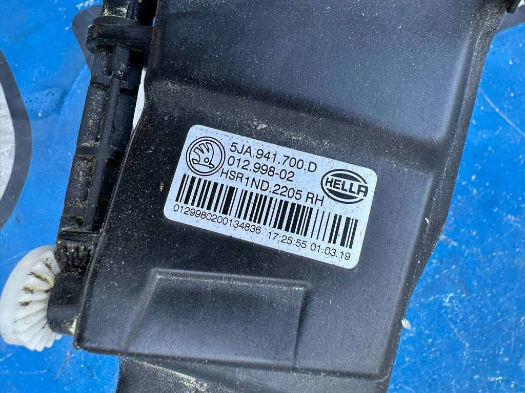 фото №6, Противотуманная фара правый skoda rapid 5ja941700d