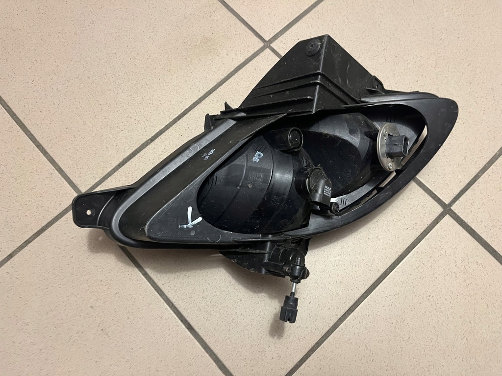 фото №12, Hyundai ix20 ix-20 10- лампа противотуманная фара правый