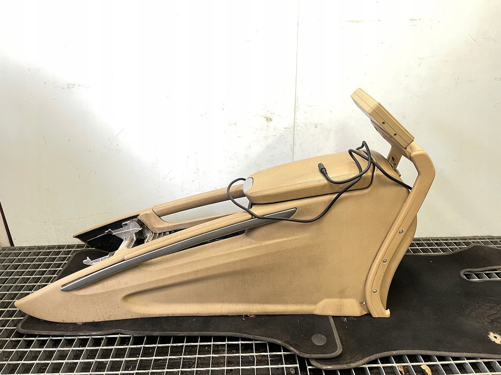 фото №1, Mercedes gl x164 w164 подлокотник туннель монитор климатроник kpl