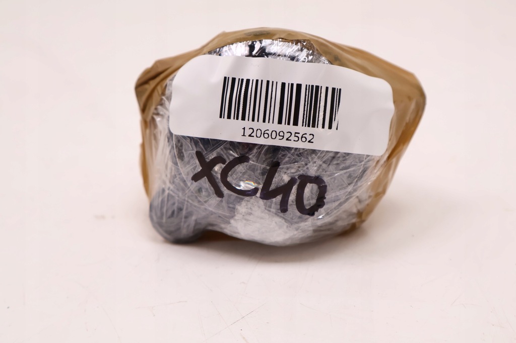 фото №8, Volvo xc40 противотуманная фара лампа противотуманная левая 32228883