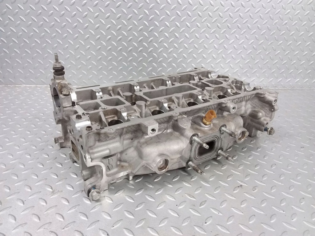 фото №1, Головка двигателя land rover evoque i n570a