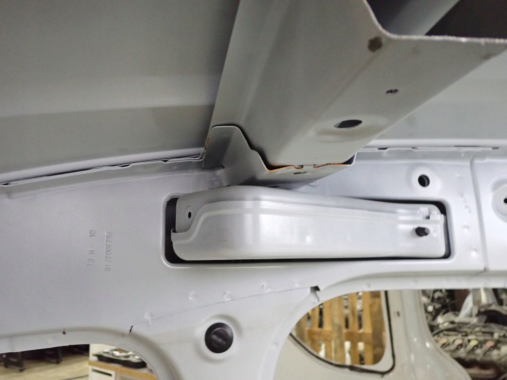 фото №12, Четверть блок двигателя порог крыло правый p dacia dokker 2018 ice white bc ov369