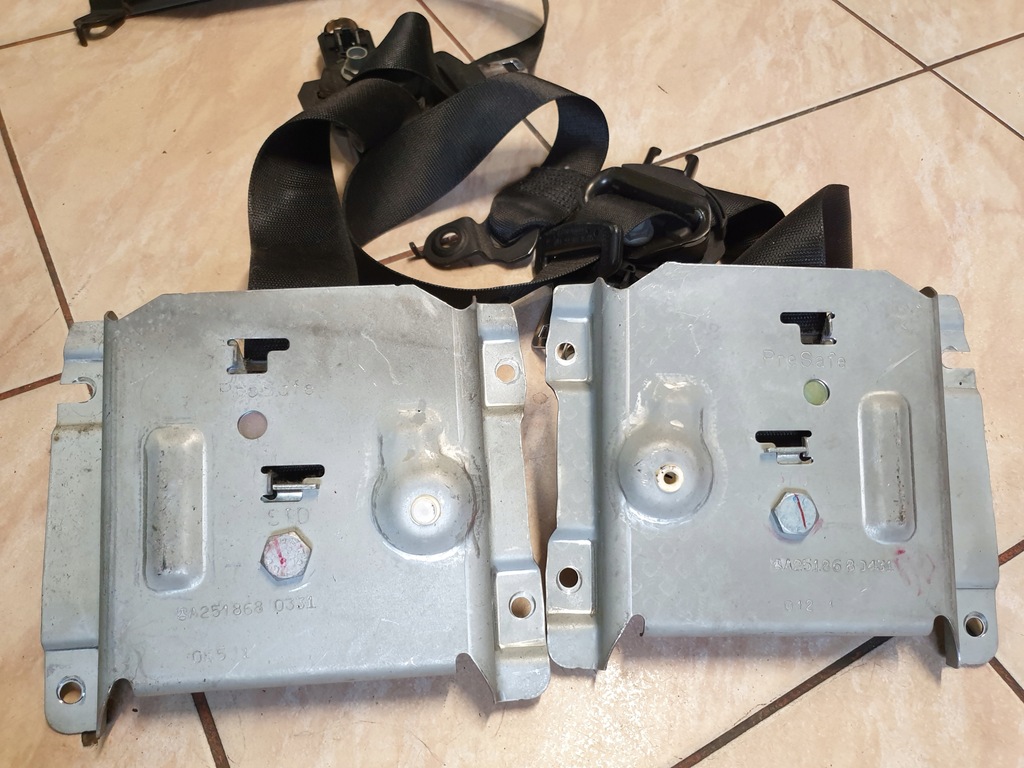 фото №4, Pas безпеки натягувач mercedes r w251 r/l