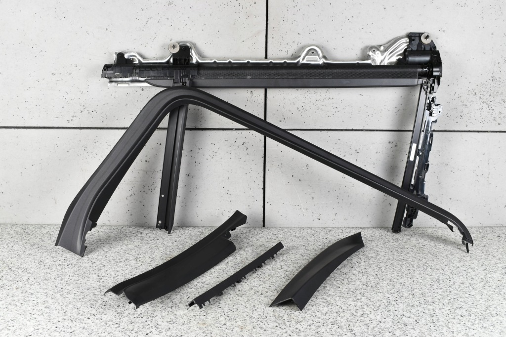 фото №1, Bmw x7 g07 шторка солнцезащитная дверь задняя левая 7460477