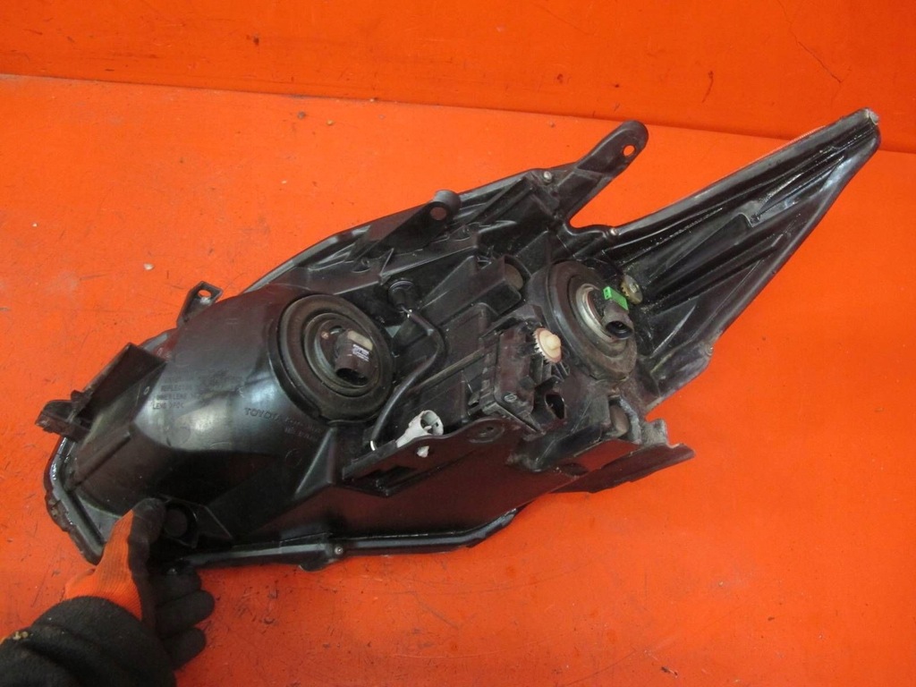 фото №6, Toyota prius 3 iii w3 лампа фара правая перед передняя europa