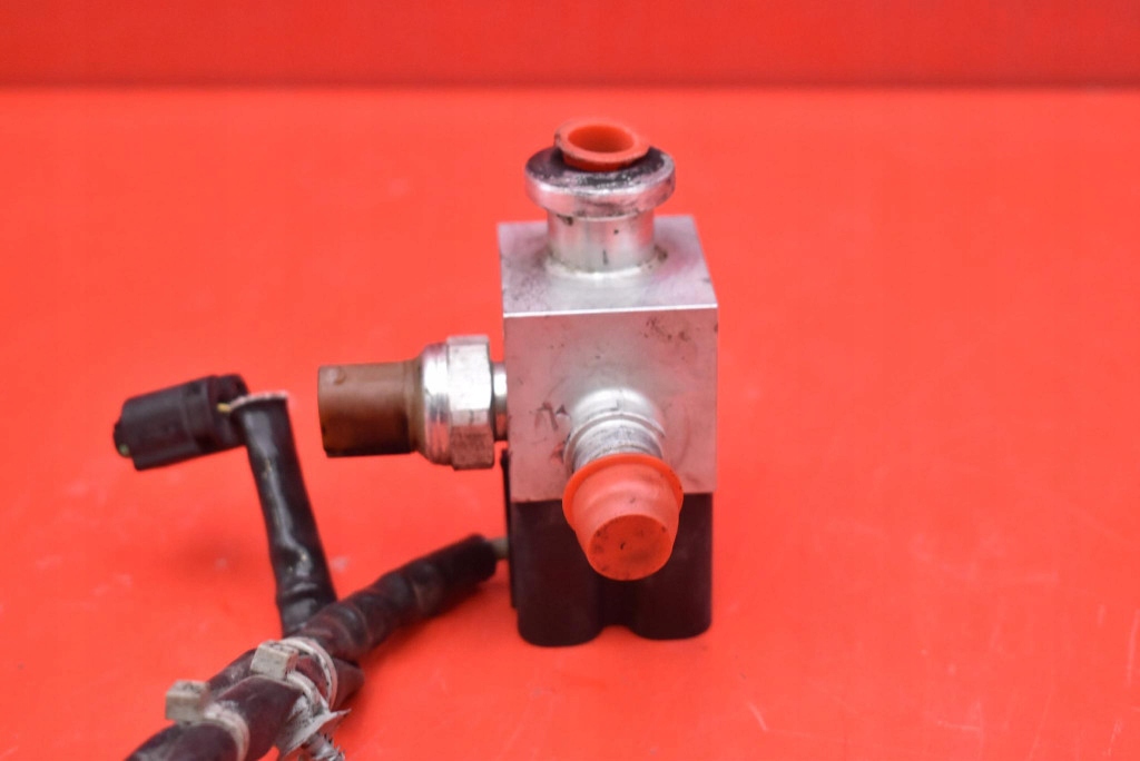 Клапан egr 31493452 volvo xc90 2 2 2.0 d5 235km awd 14-20 Оригінал