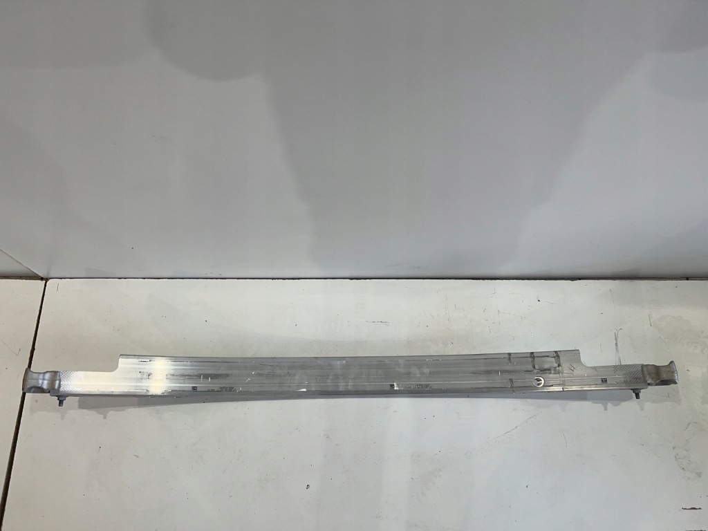 Балка бампера передня tesla model y 20- Ціна