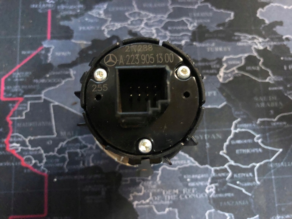 фото №4, Mercedes s w223 запуск стоп кнопка 2239051300