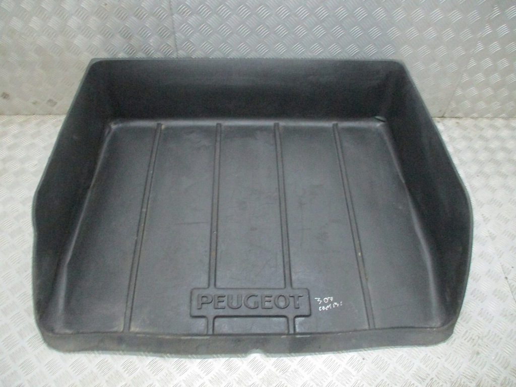 фото №1, Обшивка вкладиш багажника peugeot 307 sw kombi
